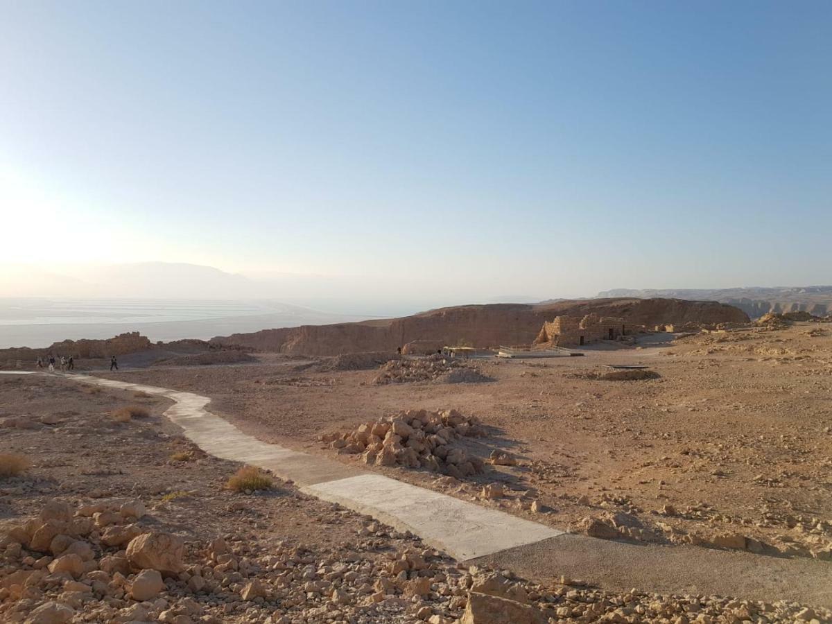 The Lowest Place On Earth B&B Neot HaKikar Exteriör bild